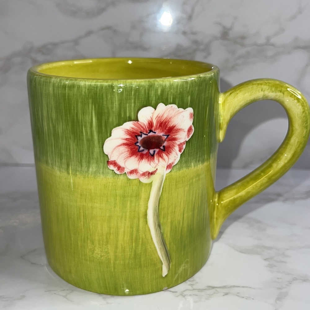 Beautiful Gerber Daisy Coffee Cup
